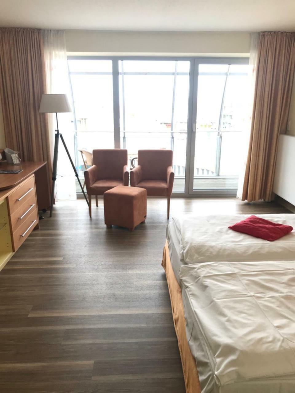 בנסרסיל Nordseehotel Benser Hof Am Hafen מראה חיצוני תמונה
