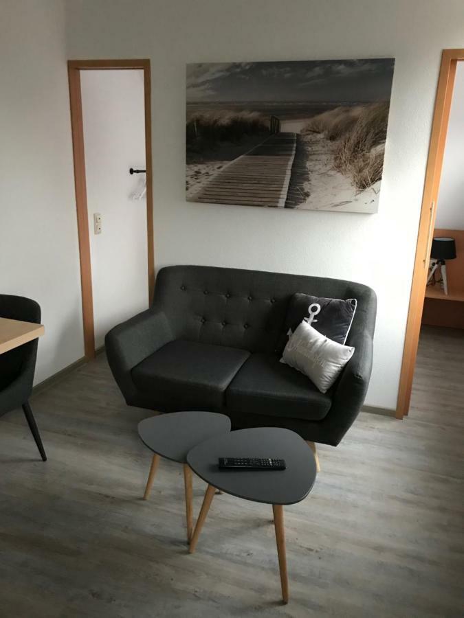 בנסרסיל Nordseehotel Benser Hof Am Hafen מראה חיצוני תמונה